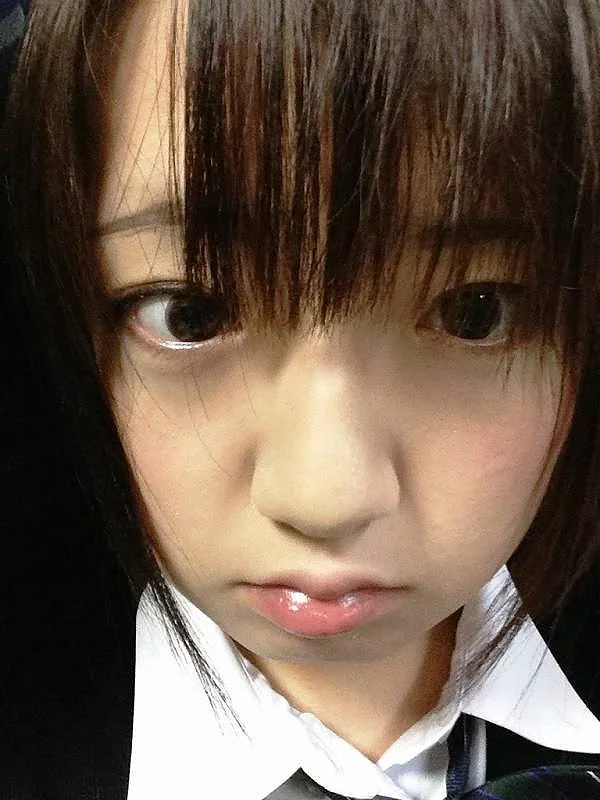 きぃ