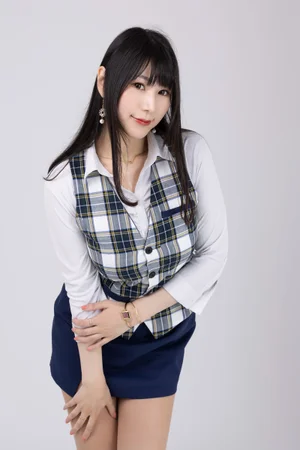 萌々咲りあ
