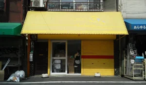 ミアフォト&アイドル大阪店の外観