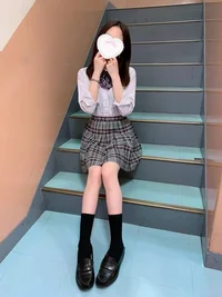 みい