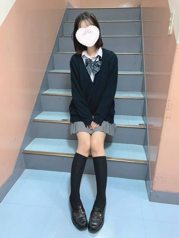 あやな