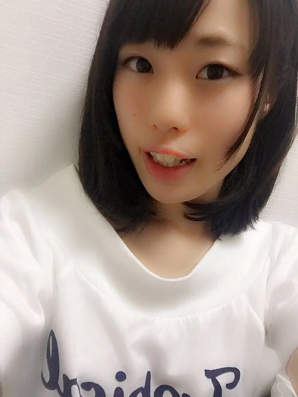 まゆ　　　　　