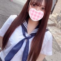 るりな 153cm/Fカップ 19歳