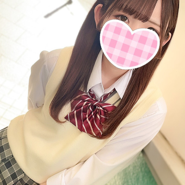 🆕あや 152cm/Cカップ 18歳