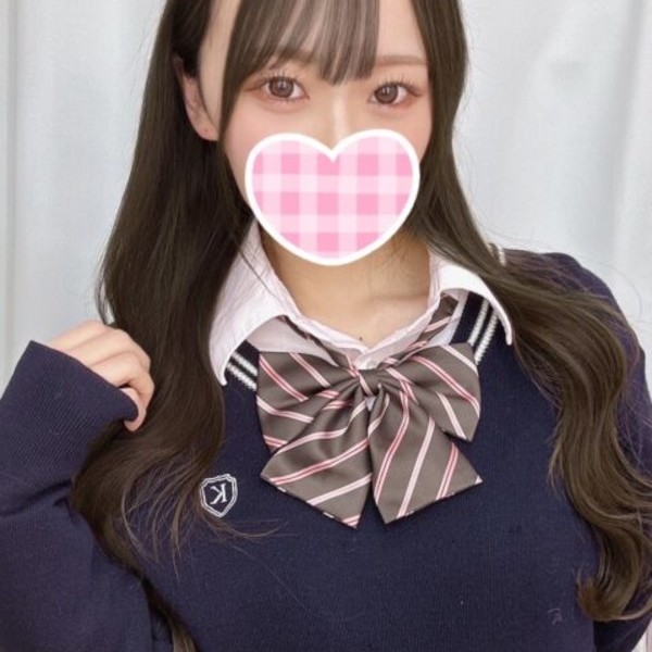 めいか 151cm/Cカップ 19歳