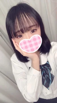 きよ　162cm（Cカップ）　18歳