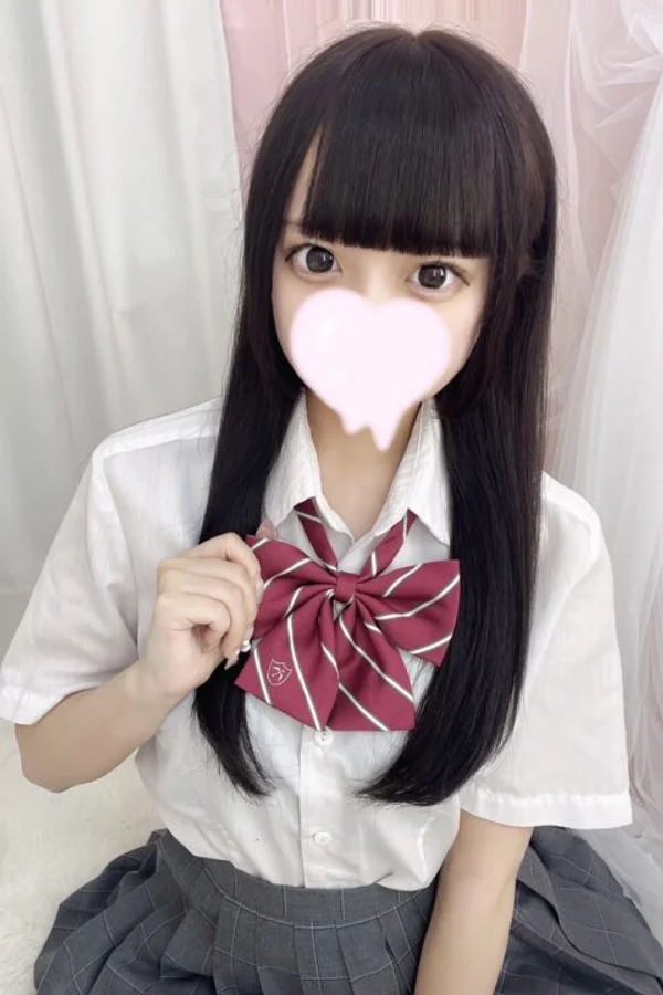 ももね 148cm/Eカップ 18歳