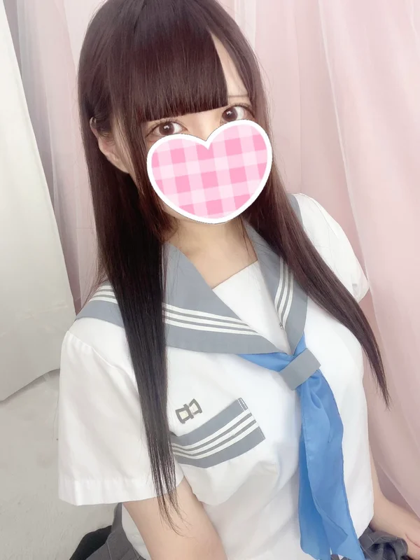 🆕ろあ 159cm/Fカップ 19歳