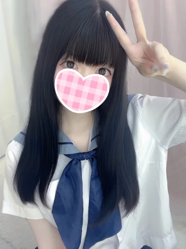 あき 163cm/Dカップ 19歳