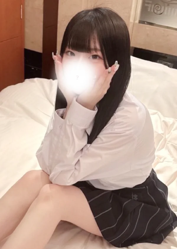 みり 162cm/Fカップ 19歳