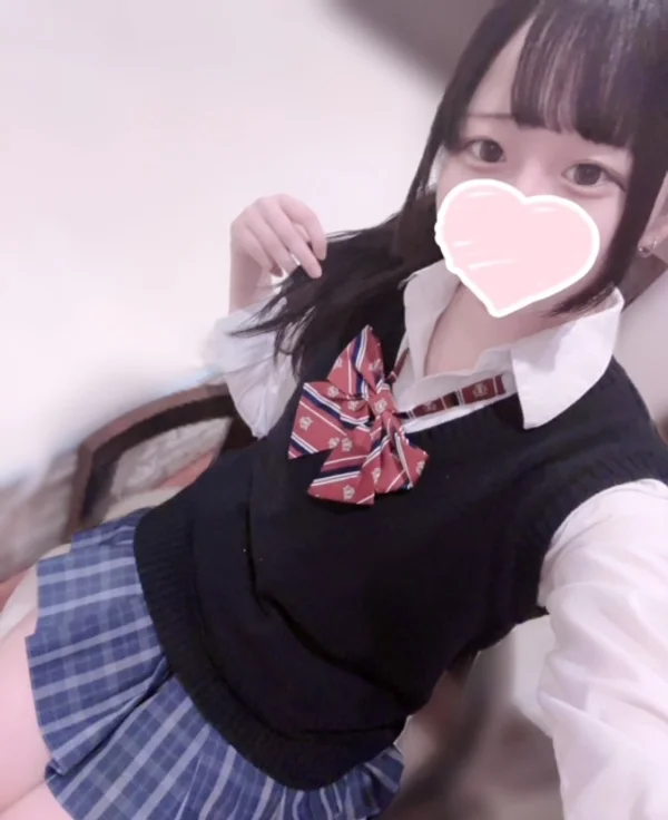 🆕えな 155cm/ 18歳
