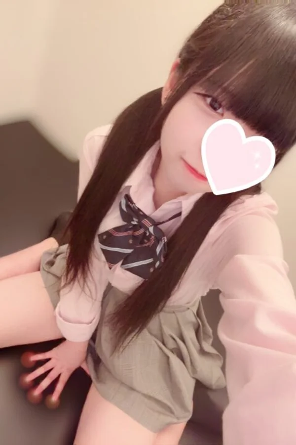 🆕すず 157cm/ 18歳