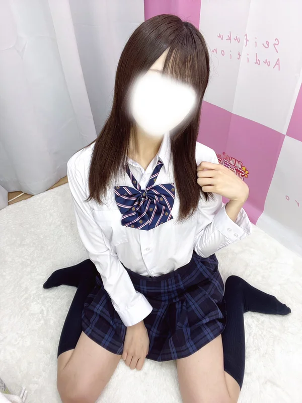 ことり 155cm/Bカップ 19歳