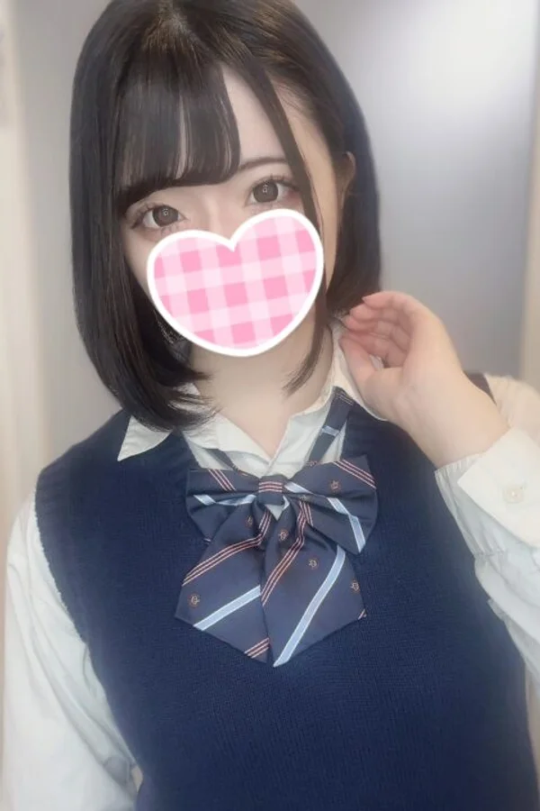 🆕れいな 161cm/Eカップ 18歳