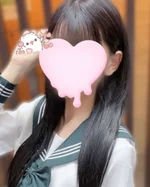 もね 157cm/Aカップ 18歳