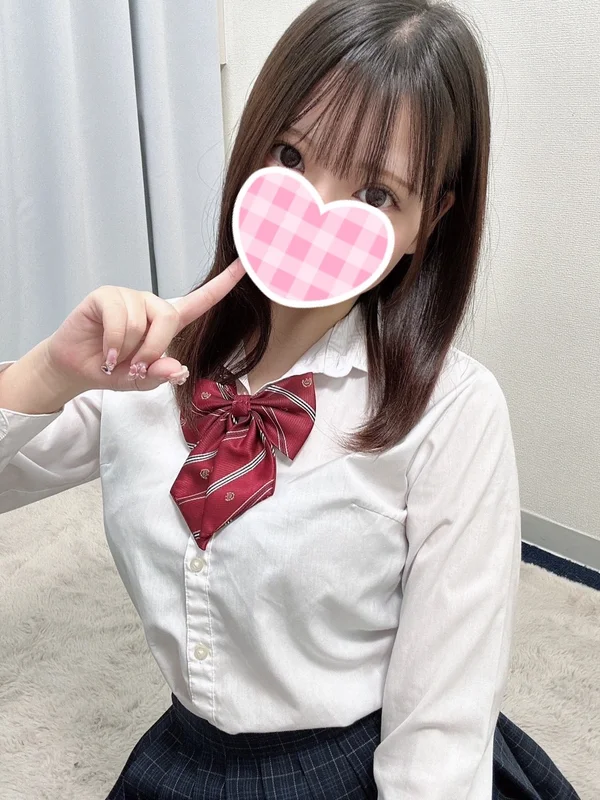 なみあ 160cm/Cカップ 19歳