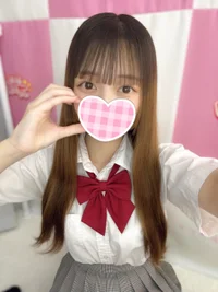 ゆうり 160cm/Bカップ 19歳