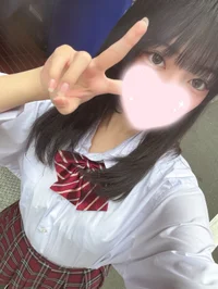 まや 160cm/Eカップ 18歳