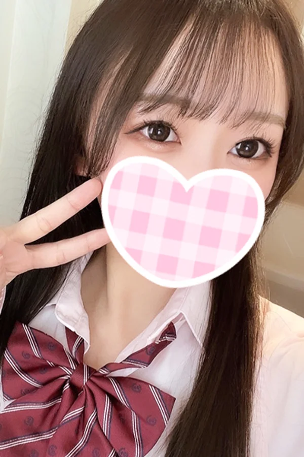 めいか 151cm/Cカップ 19歳