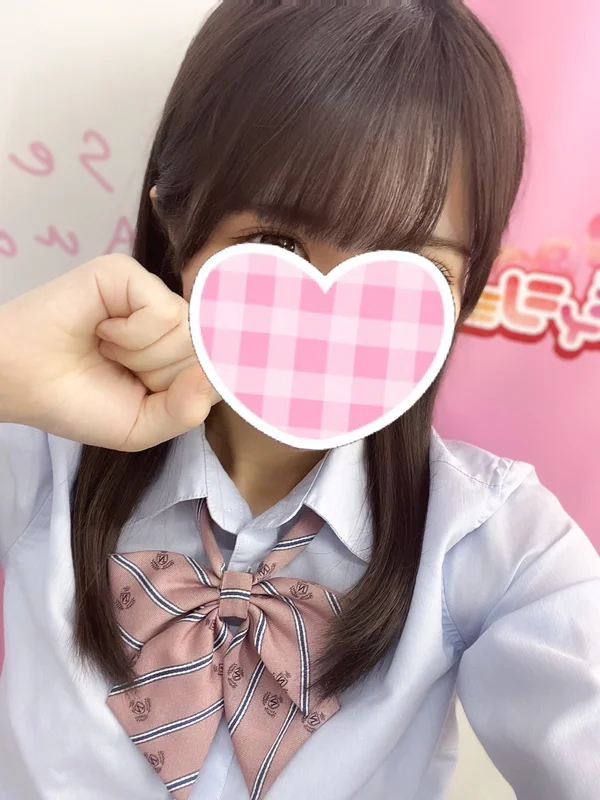 りんな 154cm/Aカップ 19歳