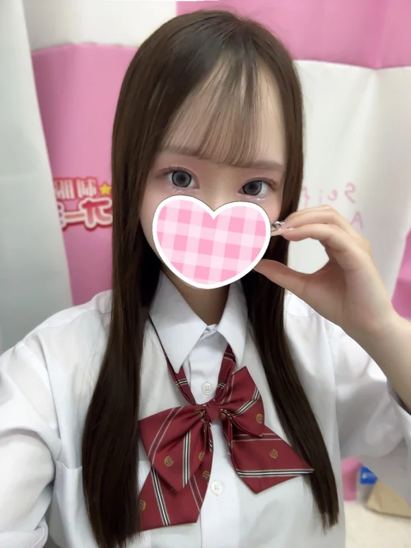 🆕みかな 152cm/Fカップ 19歳
