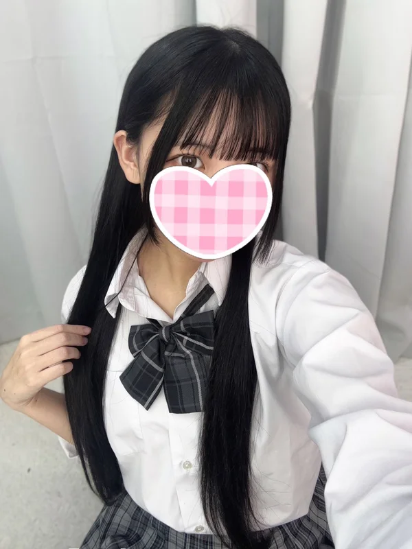 🆕えむ 152cm/Cカップ 19歳