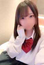 🆕こころ 147cm/Eカップ 18歳