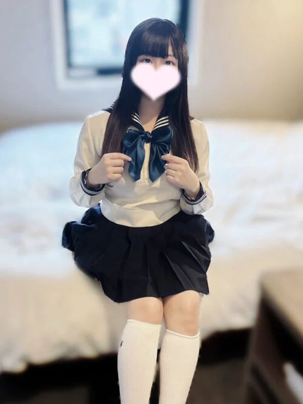 ゆうあ 150cm/Fカップ 18歳