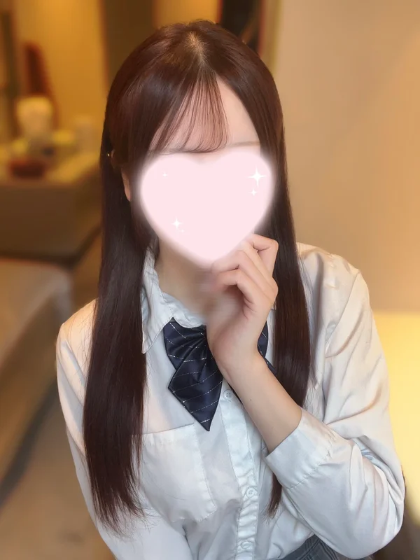しいな 176cm/Dカップ 19歳