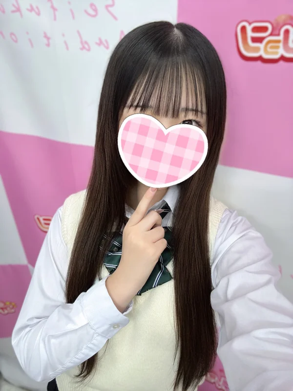 🆕かほ 160cm/Eカップ 18歳