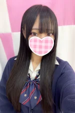 🆕るり 154cm/Cカップ 18歳