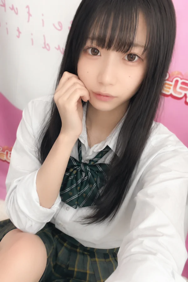 いと 158cm/Gカップ 19歳