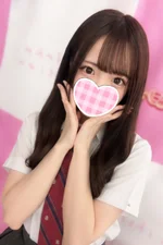 🆕りこ 155cm/Fカップ 18歳