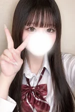 あいは 159cm/Fカップ 18歳