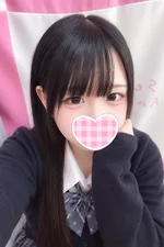 みや 157cm/Dカップ 18歳