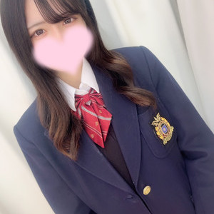 えみり 153cm/Cカップ 18歳