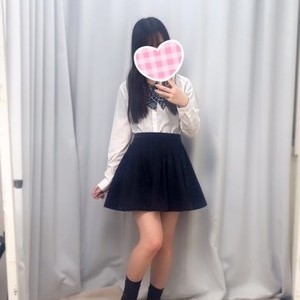 🆕れいか 149cm/Cカップ 18歳