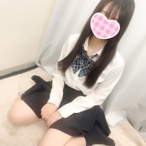 🆕れいか 149cm/Cカップ 18歳