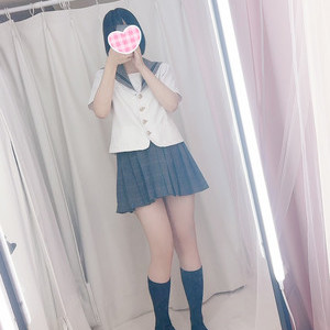 🆕やしろ 158cm/Cカップ 19歳