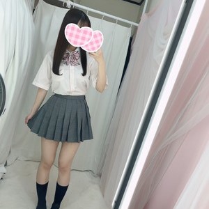 もえ 155cm/Gカップ 19歳