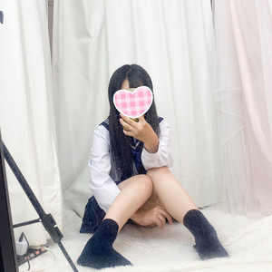 🆕あめ 155cm/Cカップ 18歳