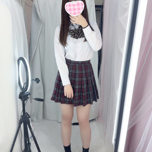 🆕すずか 159cm/Eカップ 19歳