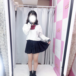 🆕らて 152cm/Fカップ 18歳