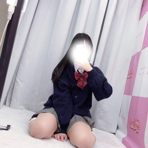 🆕のぞみ 160cm/Cカップ 18歳