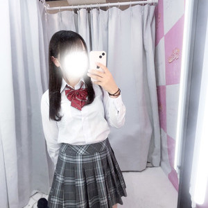 🆕なつな 160cm/Cカップ 19歳