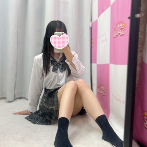 🆕あくあ 152cm/Bカップ 19歳
