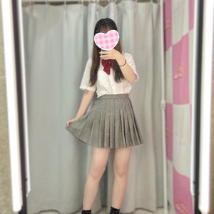 ゆうり 160cm/Bカップ 19歳