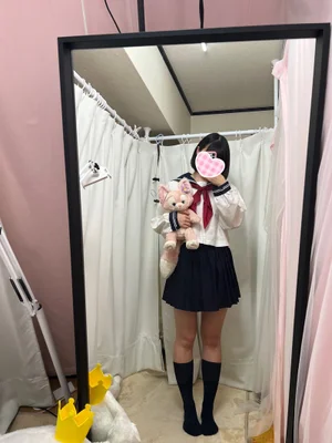 はるか　163cm（Dカップ）　19歳