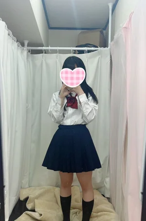 なっちゃん　153cm（）　18歳