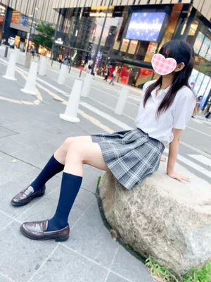 ねね 163cm/Cカップ 19歳
